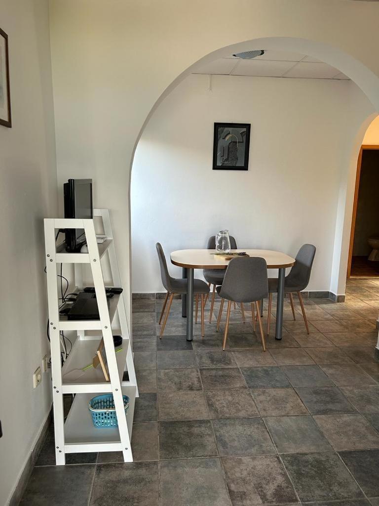 Apartments By The Sea Slatine, Ciovo - 1128 Rum bild