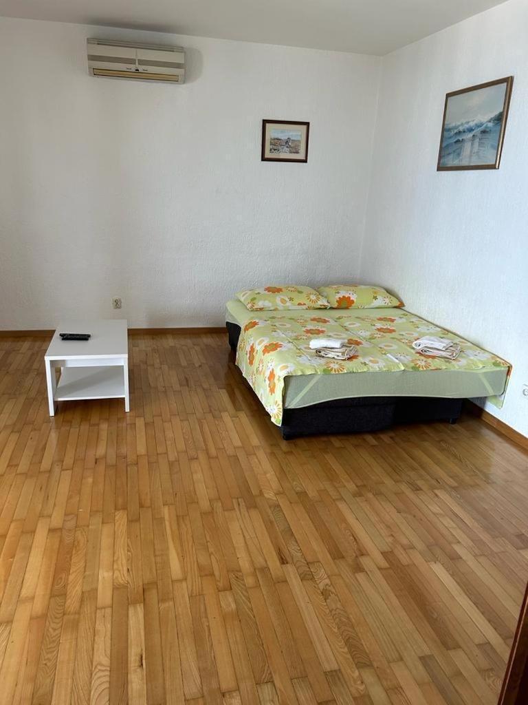 Apartments By The Sea Slatine, Ciovo - 1128 Rum bild